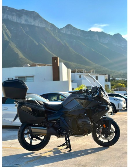 R1300 RT Triple Black Eq 2026